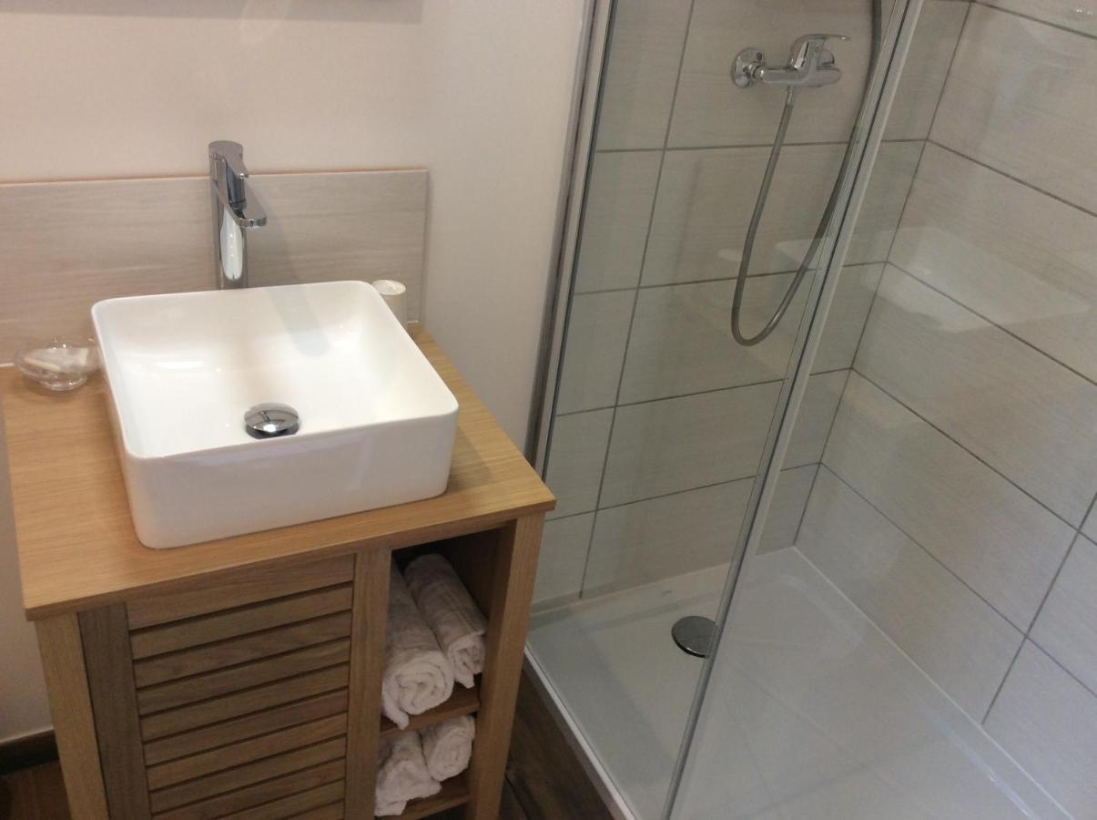 Hotel Restaurant De La Poste Aullene Kültér fotó